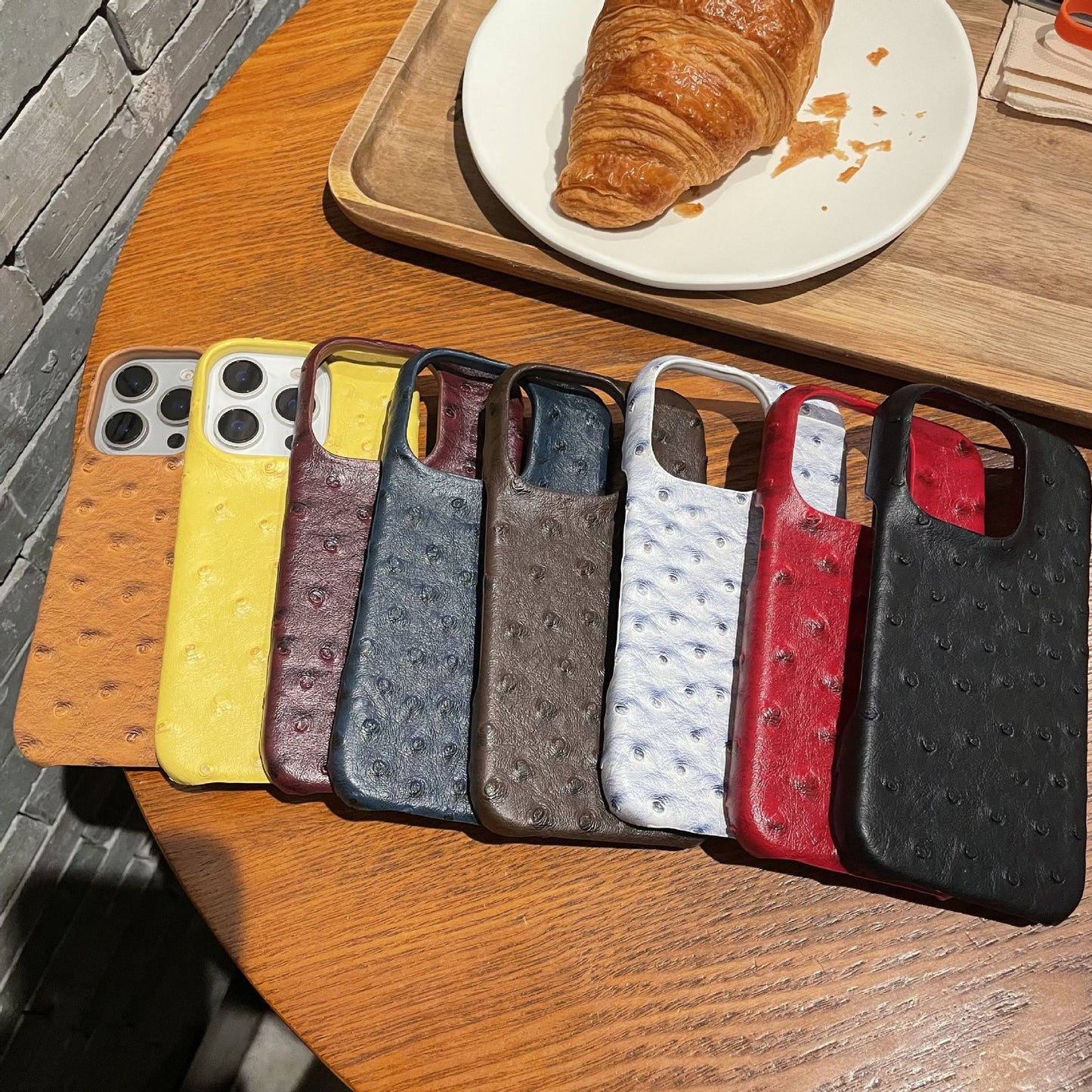 Ostrich pattern leather suitable for Apple 16promax phone case iPhone 15 half pack 14 hard 13 anti drop 12/11